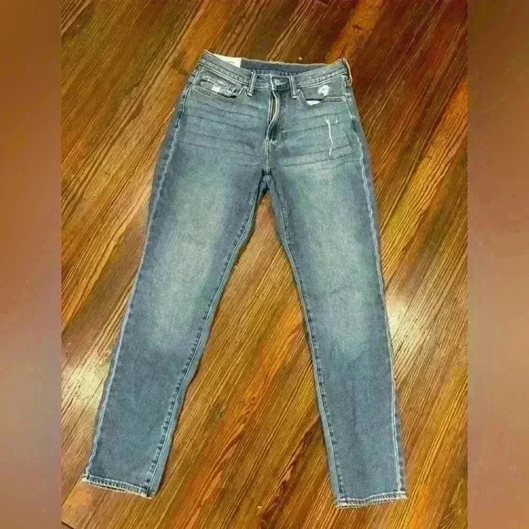 Abercrombie Fitch 28x32 Women’s Athletic Slim Jean - Picture 1 of 7